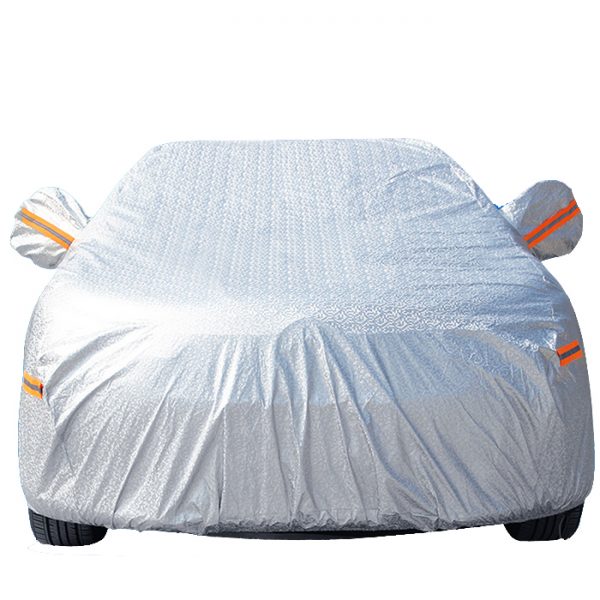 Mặt ngoài là lớp vải tráng PECA chịu nhiệt, chống thấm, dai & chắc giúp chống nắng, chống thấm nước, chống bám bụi hiệu quả.
 	Lớp trong PECA lót bông mềm mại không làm trầy xước khi chà xát với sơn xe.
 	Bạt thiết kế có TAI GƯƠNG, bo chun 2 đầu cùng các dây đai, an toàn giúp bạt luôn ôm sát vào thân xe.
 	Các dải PHẢN QUANG giúp có thể nhận thấy xe của bạn trong đêm.
 	Có khả năng giảm nhiệt độ cho ô tô từ 20 – 30 độ C so với khi không phủ bạt.